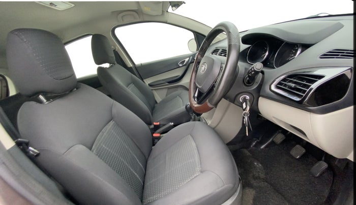 2018 Tata Tiago XZ PETROL, Petrol, Manual, 90,759 km, Right Side Front Door Cabin