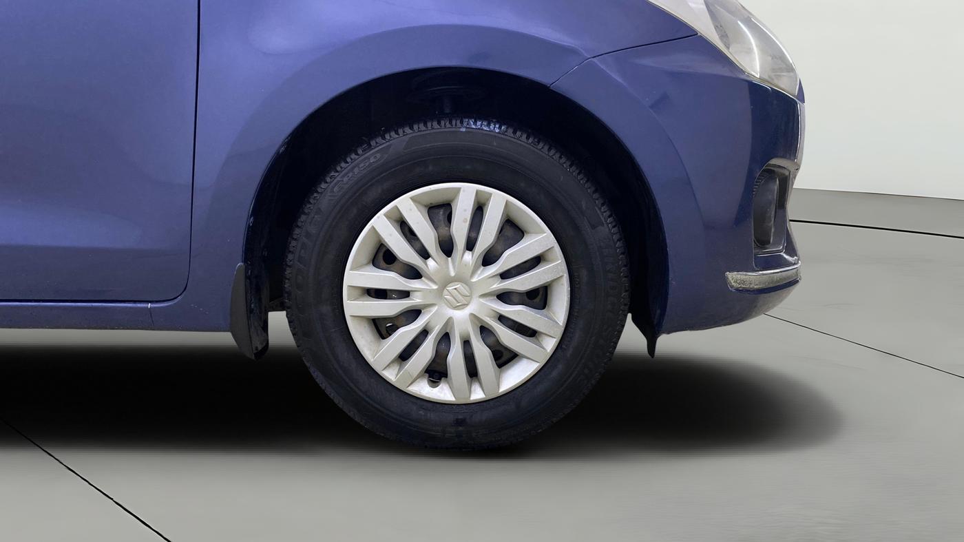 2017 Maruti Dzire VXI, Petrol, Manual, 25,757 km, Right Front Wheel