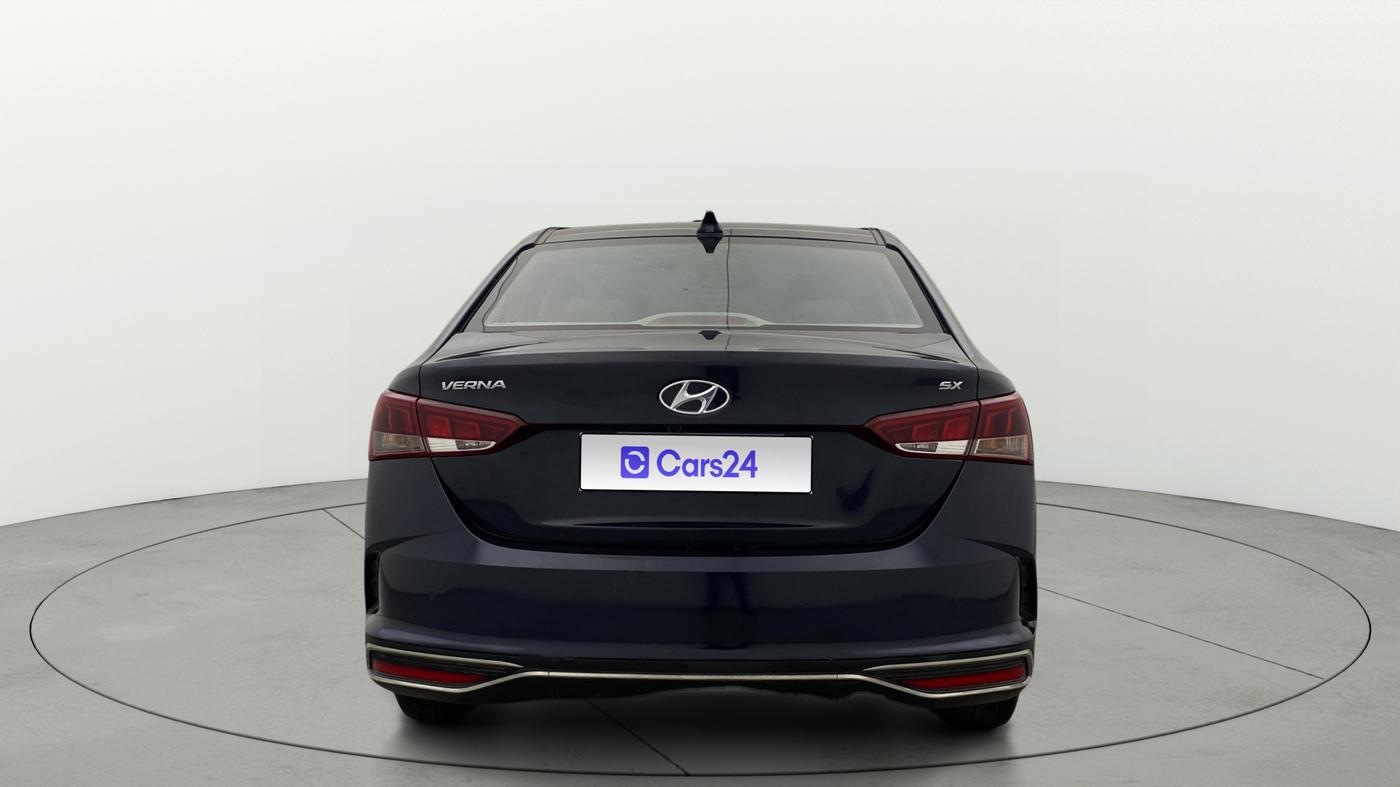 2021 Hyundai Verna SX (O)1.5 VTVT, Petrol, Manual, 49,789 km, Back/Rear