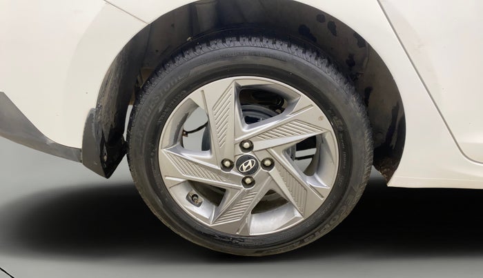 2022 Hyundai Verna SX 1.5 VTVT, Petrol, Manual, 76,406 km, Right Rear Wheel