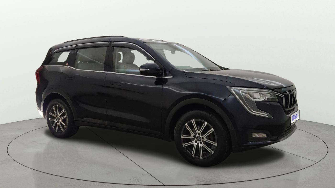 2021 Mahindra XUV700 AX 7 P MT 7 STR, Petrol, Manual, 37,871 km, Right Front Diagonal