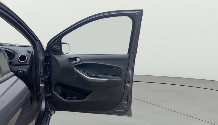 2017 Ford New Figo TREND 1.2 PETROL, Petrol, Manual, 1,00,922 km, RHS Front Door