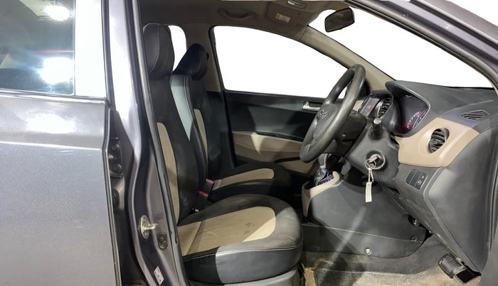 2017 Hyundai Grand i10 SPORTZ (O) AT 1.2 KAPPA VTVT, Petrol, Automatic, 77,839 km, Right Side Front Door Cabin