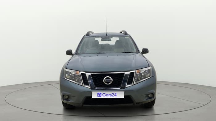 2014 Nissan Terrano XL (P), Petrol, Manual, 1,05,675 km, Front