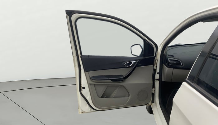 2019 Tata Tiago XZ PETROL, CNG, Manual, 83,500 km, LHS Front Door
