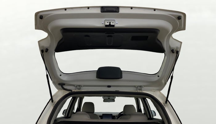 2020 Hyundai VENUE SX 1.0 TURBO, Petrol, Manual, 26,532 km, Boot Door Open