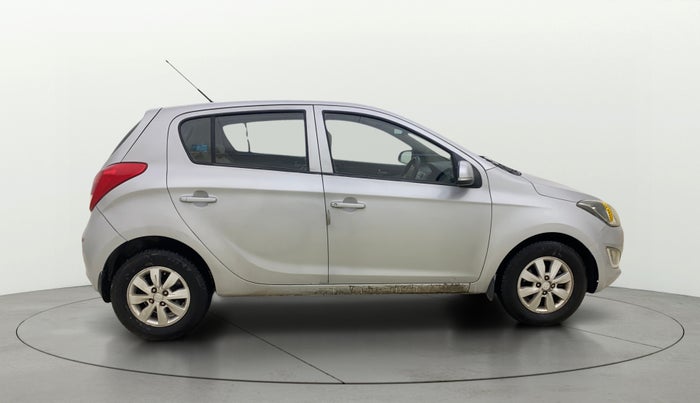 2013 Hyundai i20 SPORTZ 1.4 CRDI, Diesel, Manual, 1,05,964 km, Right Side View