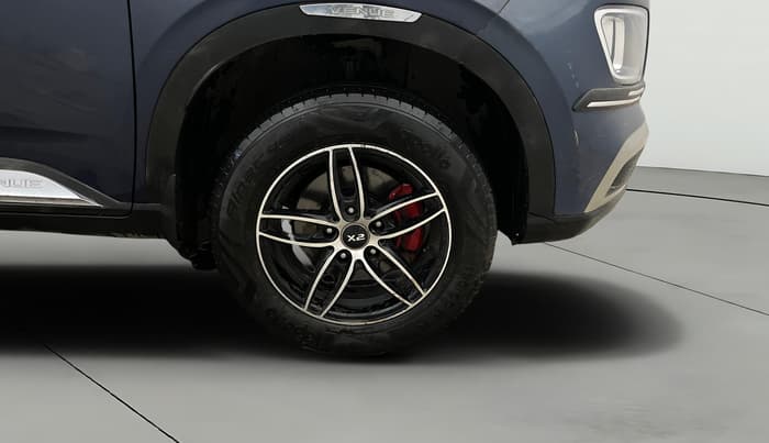 2022 Hyundai VENUE S 1.2, Petrol, Manual, 20,845 km, Right Front Wheel