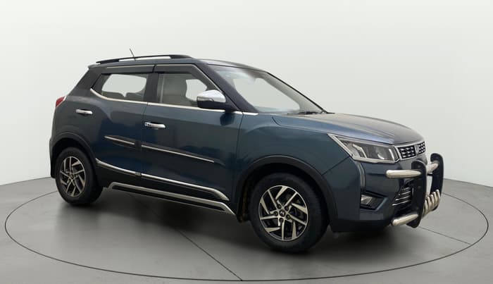 2022 Mahindra XUV300 W8 (O) 1.2 PETROL AMT, Petrol, Automatic, 1,19,785 km, SRP