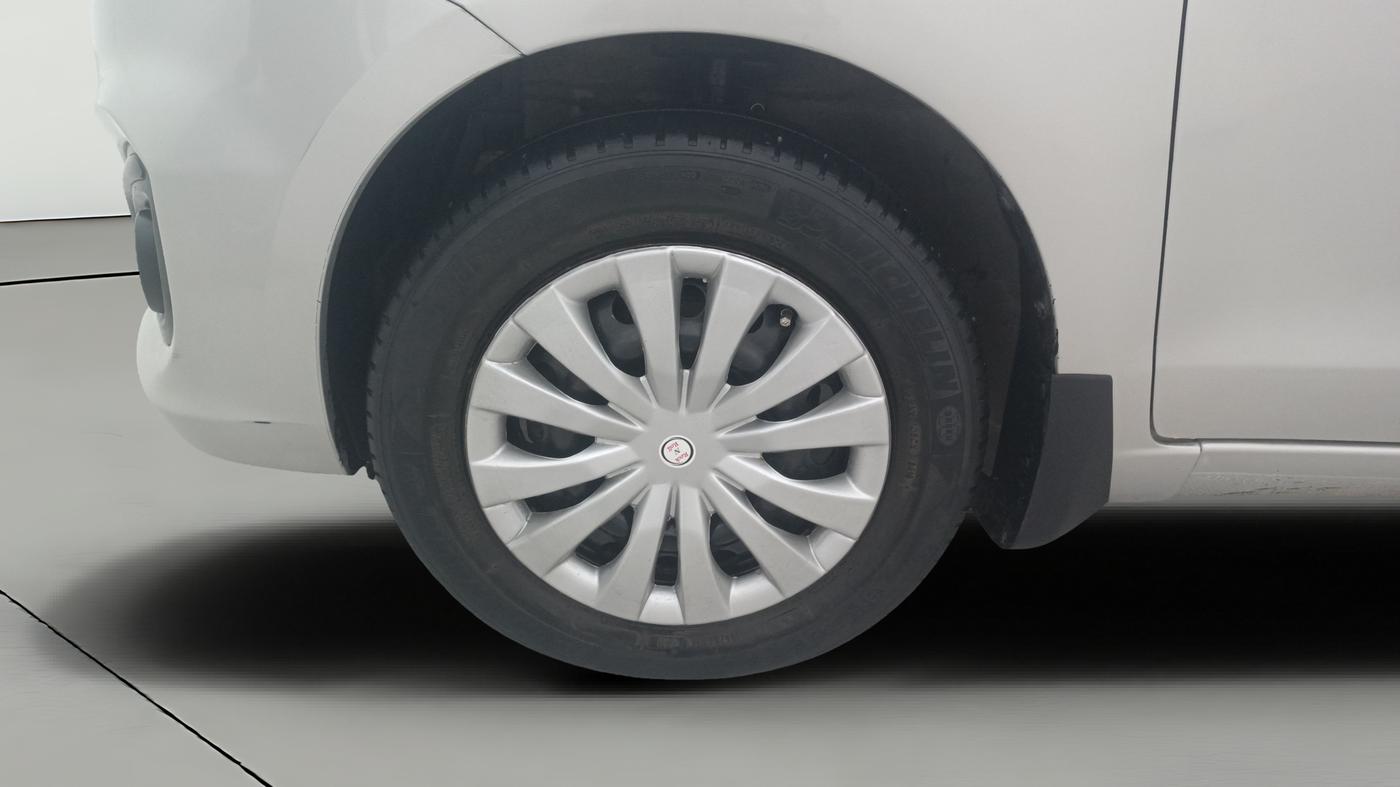 2016 Maruti Ertiga VDI SHVS, Diesel, Manual, 84,723 km, Left Front Wheel