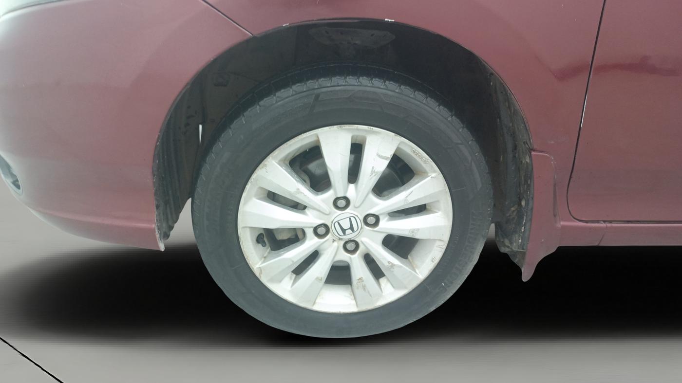 2013 Honda City 1.5L I-VTEC V MT, Petrol, Manual, 1,17,699 km, Left Front Wheel
