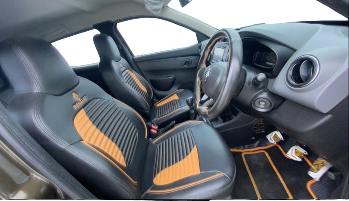 2018 Renault Kwid RXT 0.8 (O), Petrol, Manual, 24,128 km, Right Side Front Door Cabin