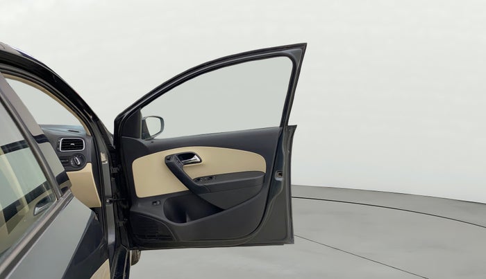 2017 Skoda Rapid STYLE 1.6 MPI AT, Petrol, Automatic, 78,050 km, RHS Front Door