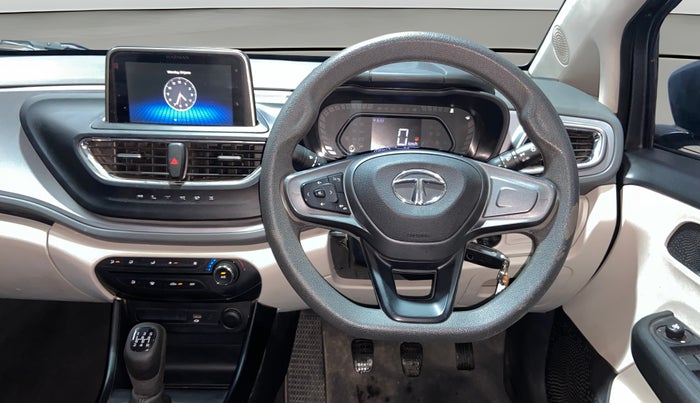 2023 Tata ALTROZ XM PLUS SUNROOF CNG, CNG, Manual, 20,225 km, Steering Wheel Close Up
