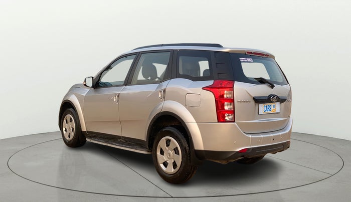 2017 Mahindra XUV500 W6, Diesel, Manual, 1,18,431 km, Left Back Diagonal