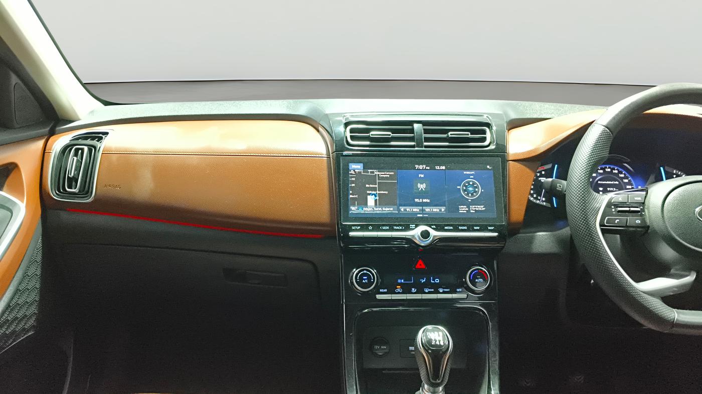 2022 Hyundai ALCAZAR PRESTIGE 2.0 MT 7STR, Petrol, Manual, 75,398 km, Air Conditioner