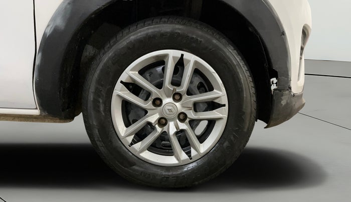 2022 Renault TRIBER RXT, Petrol, Manual, 1,01,614 km, Right Front Wheel