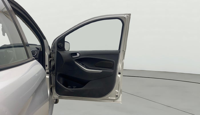 2016 Ford Figo Aspire TITANIUM 1.5 PETROL AT, Petrol, Automatic, 90,179 km, RHS Front Door