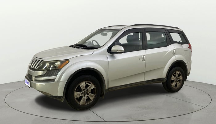2014 Mahindra XUV500 W8, Diesel, Manual, 1,41,065 km, Left Front Diagonal