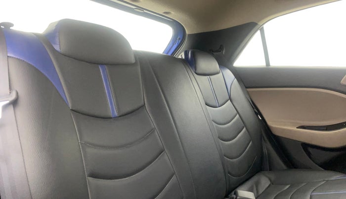 2015 Hyundai Elite i20 SPORTZ 1.2, Petrol, Manual, 46,682 km, Right Side Rear Door Cabin