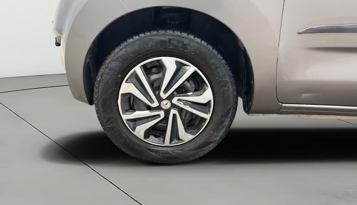 2017 Datsun Redi Go T (O), Petrol, Manual, 63,869 km, Left Front Wheel