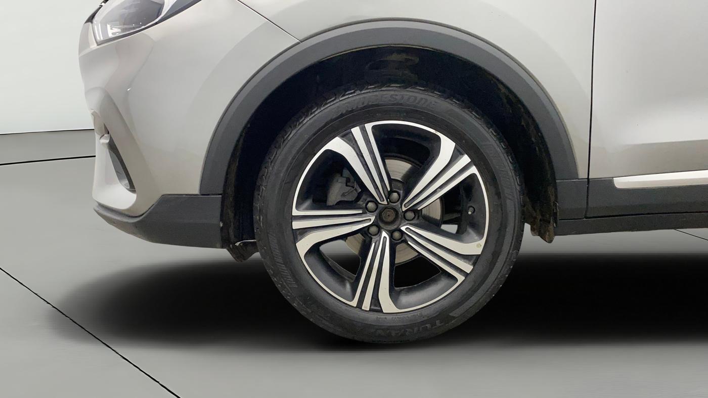 2022 MG ASTOR SAVVY 1.5 CVT, Petrol, Automatic, 90,017 km, Left Front Wheel