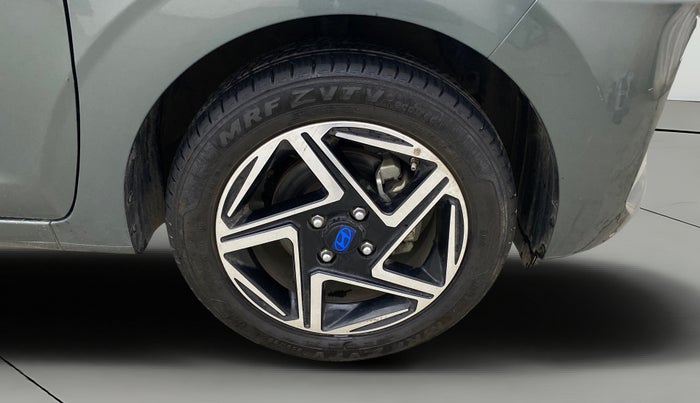 2024 Hyundai GRAND I10 NIOS ASTA AMT 1.2 KAPPA VTVT, Petrol, Automatic, 12,633 km, Right Front Wheel