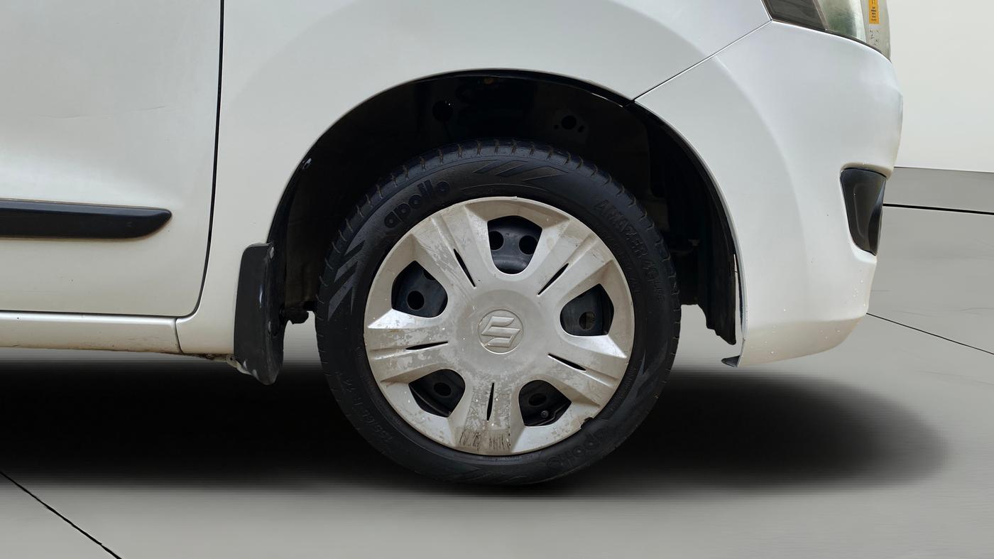 2016 Maruti Wagon R 1.0 VXI, CNG, Manual, 79,251 km, Right Front Wheel