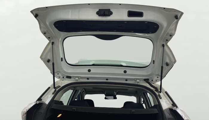 2023 Tata NEXON XM PLUS SUNROOF PETROL, Petrol, Manual, 3,456 km, Boot Door Open