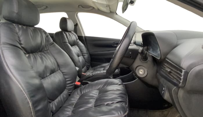 2023 Hyundai NEW I20 SPORTZ 1.2 MT, Petrol, Manual, 96,939 km, Right Side Front Door Cabin