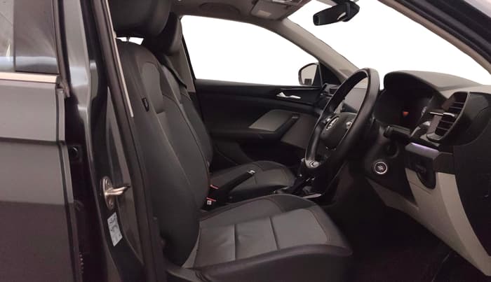 2022 Skoda KUSHAQ STYLE 1.5L TSI DSG, Petrol, Automatic, 29,374 km, Right Side Front Door Cabin