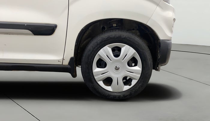 2021 Maruti S PRESSO VXI, Petrol, Manual, 26,291 km, Right Front Wheel