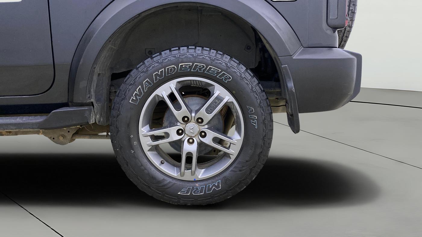 2023 Mahindra Thar LX D AT 4WD HT, Diesel, Automatic, 34,028 km, Left Rear Wheel