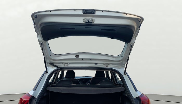 2017 Hyundai Elite i20 SPORTZ 1.2, Petrol, Manual, 49,954 km, Boot Door Open