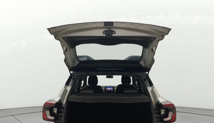 2021 Renault Kiger RXT MT DUAL TONE, Petrol, Manual, 79,672 km, Boot Door Open