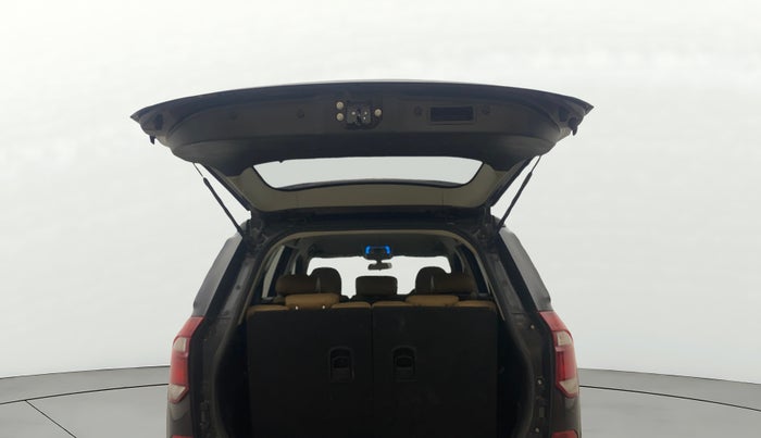 2019 Mahindra XUV500 W7, Diesel, Manual, 82,775 km, Boot Door Open