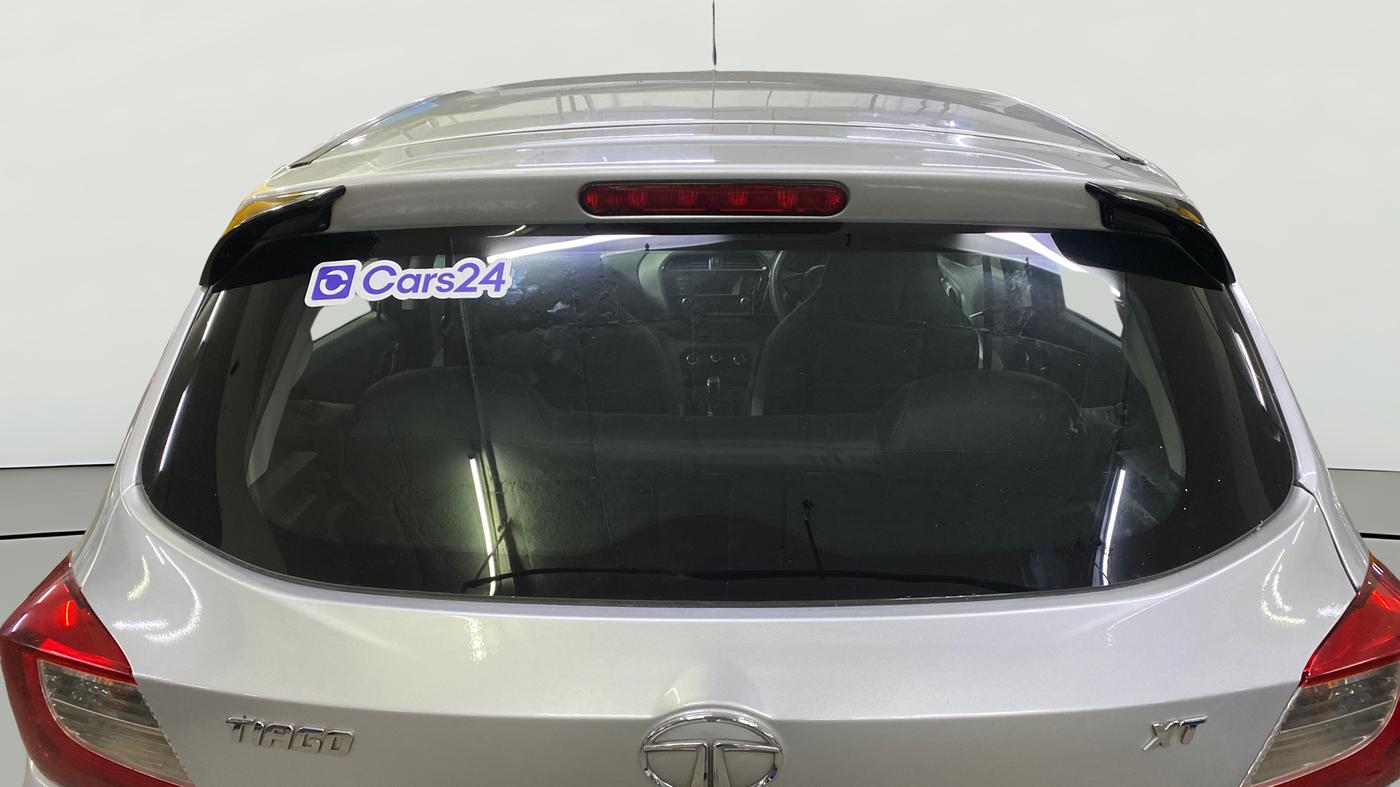 2018 Tata Tiago XT DIESEL, Diesel, Manual, 1,21,378 km, Rear Windshield