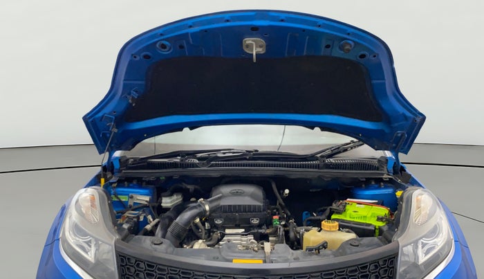 2018 Tata NEXON XZ PLUS PETROL, Petrol, Manual, 34,752 km, Open Bonet