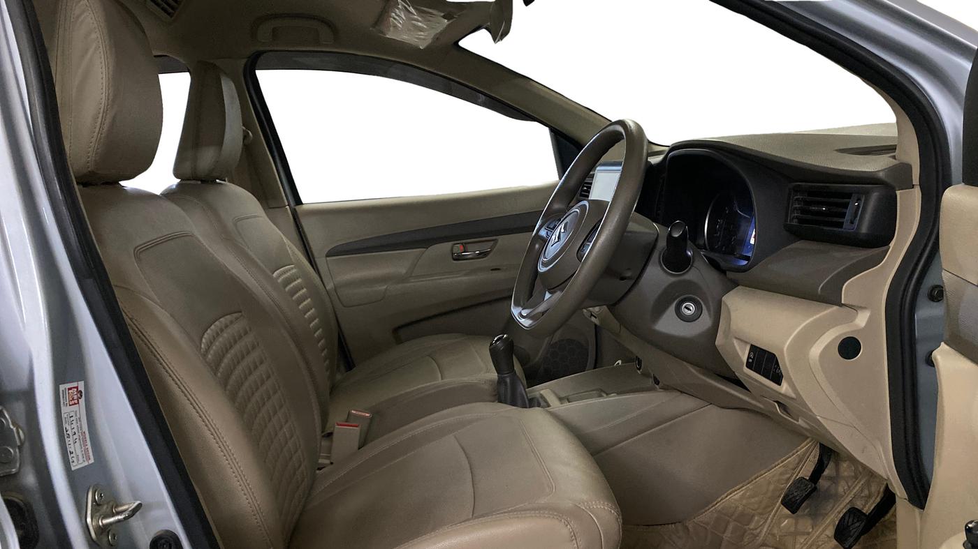 2022 Maruti Ertiga VXI SHVS, Petrol, Manual, 21,372 km, Right Side Front Door Cabin