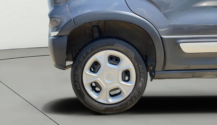 2022 Maruti S PRESSO VXI (O), Petrol, Manual, 12,706 km, Right Rear Wheel