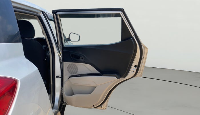 2020 Mahindra XUV300 W4 1.2 PETROL, Petrol, Manual, 29,751 km, RHS Rear Door