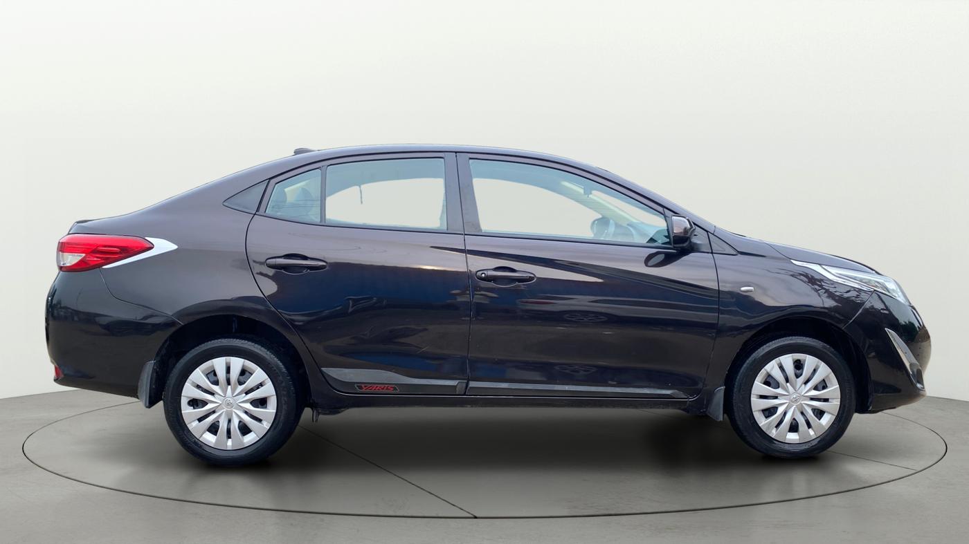 2021 Toyota YARIS J MT, Petrol, Manual, 42,961 km, Right Side View