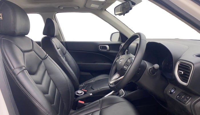 2019 Hyundai VENUE SX PLUS 1.0 TURBO DCT, Petrol, Automatic, 39,728 km, Right Side Front Door Cabin
