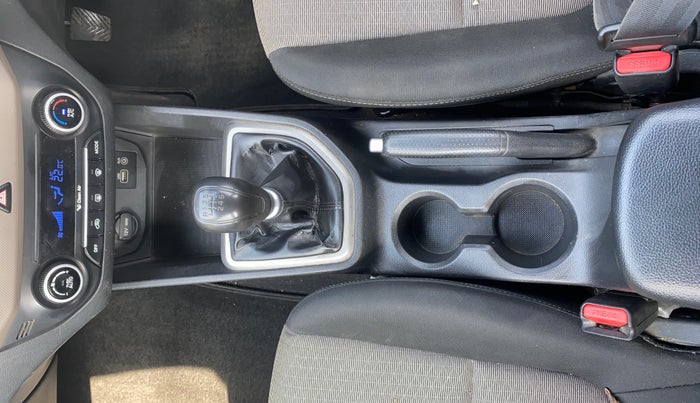 2017 Hyundai Creta SX PLUS 1.6 DIESEL, Diesel, Manual, 1,24,911 km, Air Conditioner