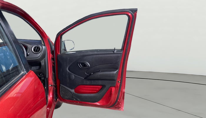 2017 Datsun Redi Go T (O), Petrol, Manual, 19,725 km, RHS Front Door