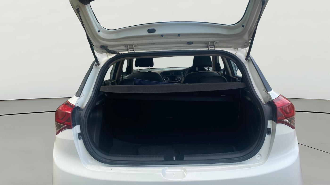 2015 Hyundai Elite i20 MAGNA 1.2, Petrol, Manual, 33,459 km, Boot Open Zoomed View