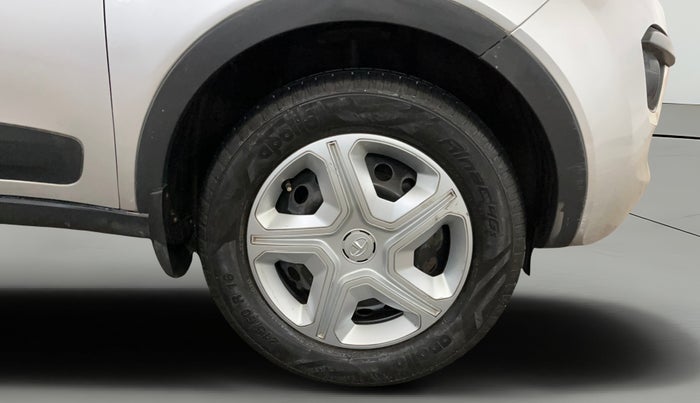 2018 Tata NEXON XE PETROL, Petrol, Manual, 28,441 km, Right Front Wheel
