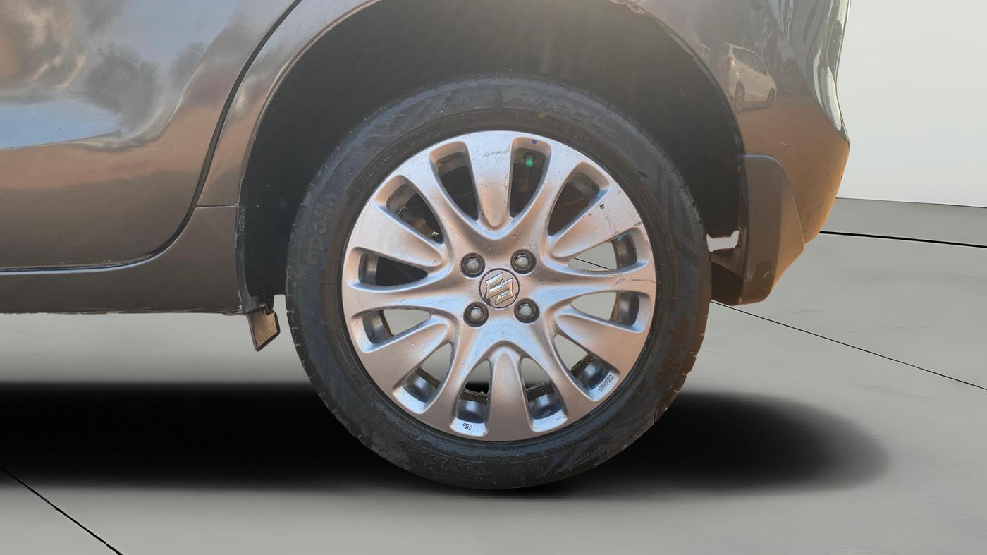 2017 Maruti Baleno ZETA PETROL 1.2, Petrol, Manual, 61,040 km, Left Rear Wheel