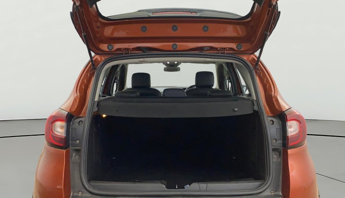 2019 Renault Captur PLATINE DIESEL DUAL TONE, Diesel, Manual, 83,603 km, Boot Open Zoomed View