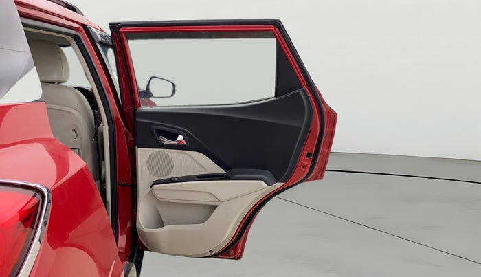 2019 Mahindra XUV300 W8 (O) 1.5 DIESEL, Diesel, Manual, 46,678 km, RHS Rear Door